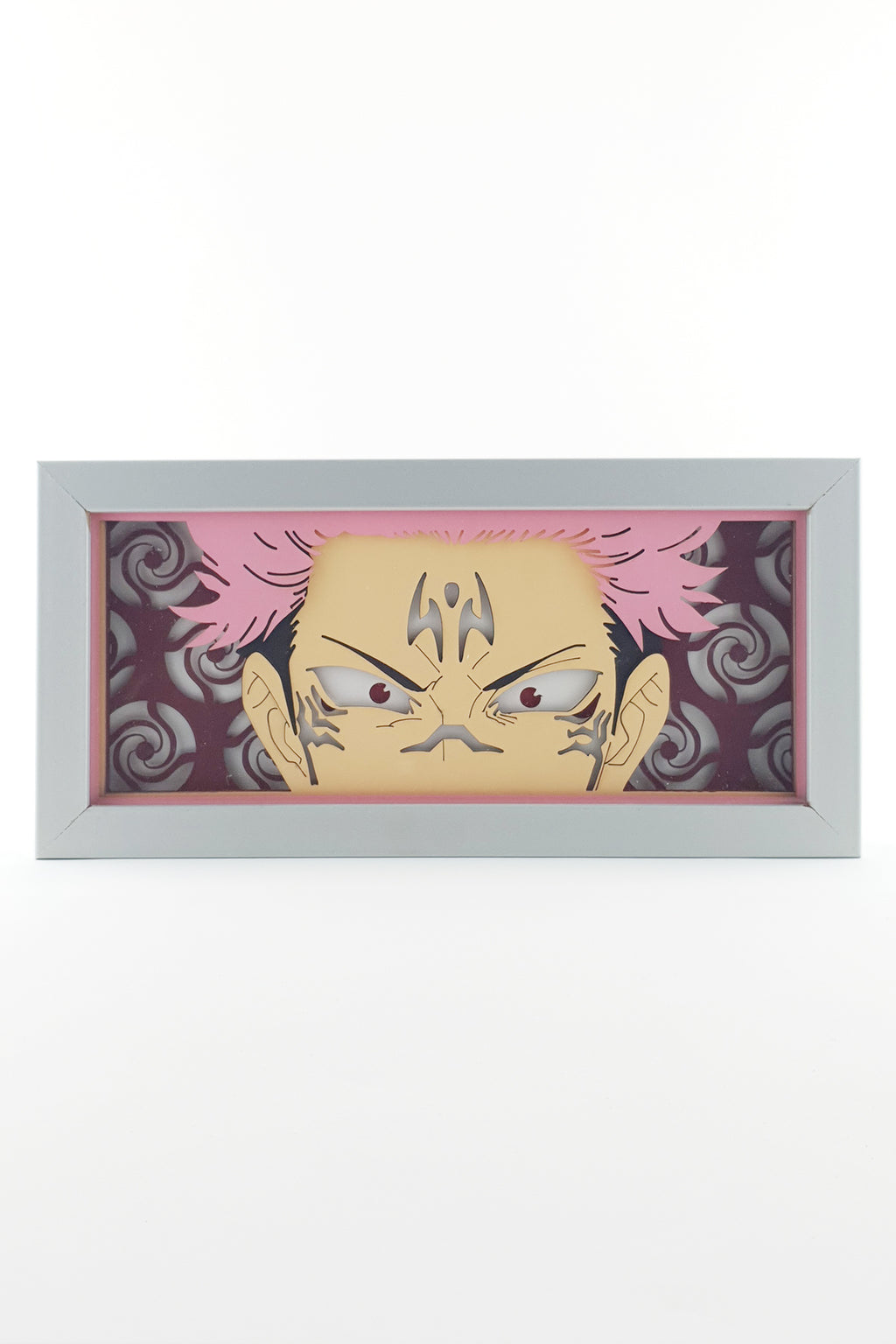 3D Sukuna Ahşap Katmanlı Anime Işık Kutusu – LED Dekor & Gece Lambası