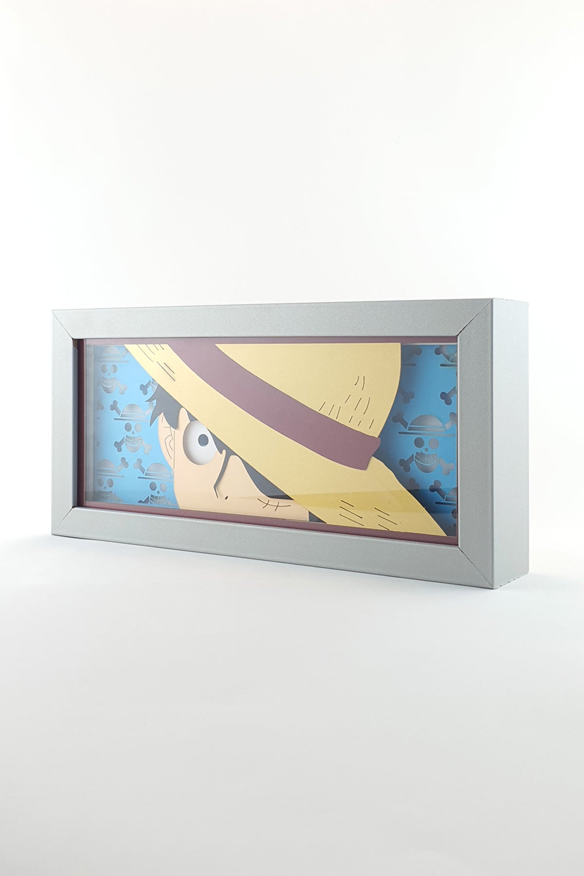 3D Luffy Ahşap Katmanlı Anime Işık Kutusu – LED Dekor & Gece Lambası
